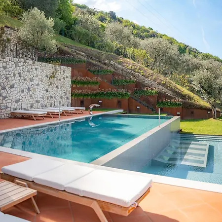 Infinity By Luxury Garda With View, Spa, Pool, Gym Villa